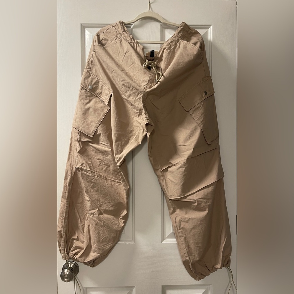 Mid-Rise Straight Leg Cargo Pants Size L